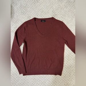 Quince woman’s 100% cashmere V-Neck Sweater - maroon Red size M
